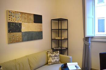 Now Apartments, In The Heart Of Rom
